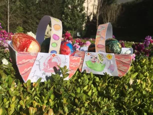 Panier chasse aux œufs atelier enfants