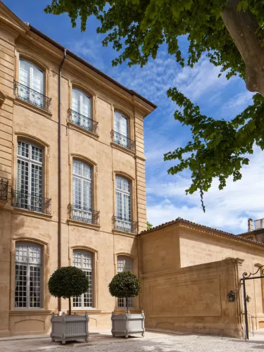 Cour d'honneur Hôtel de Caumont