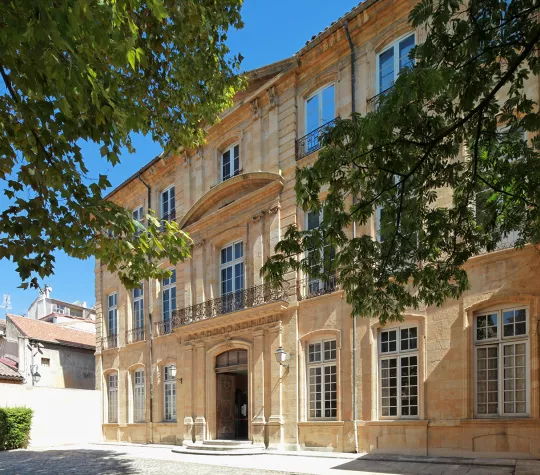 Cour d'honneur Hôtel de Caumont